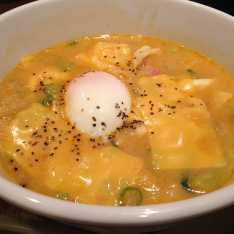 カレーチーズラーメン(越後秘蔵麺　無尽蔵 佐野家 )