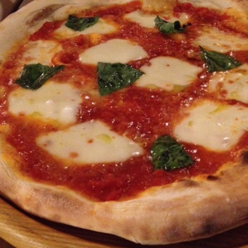 マルゲリータピザ(GUMBO&)