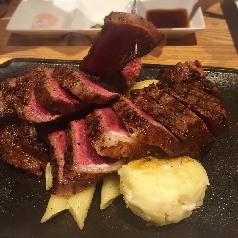 サーロインステーキ（300g）(ステーキ食堂 BECO （ベコ）)