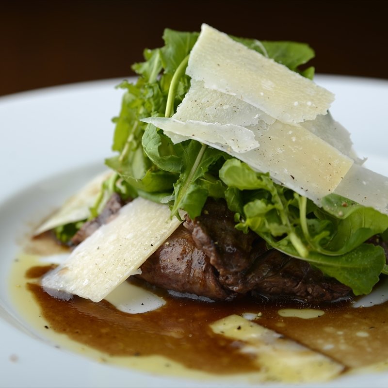 和牛のグリル　マデラーソース( SAKASE 2010)