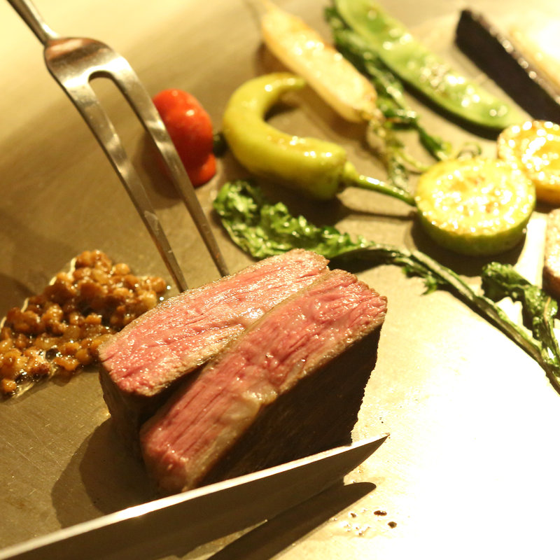 黒毛和牛の鉄板焼き(SIZZLE)