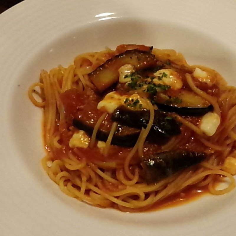 焼きナスととろけるモッツァレラトーズのトマトソース(ダンベーナ )