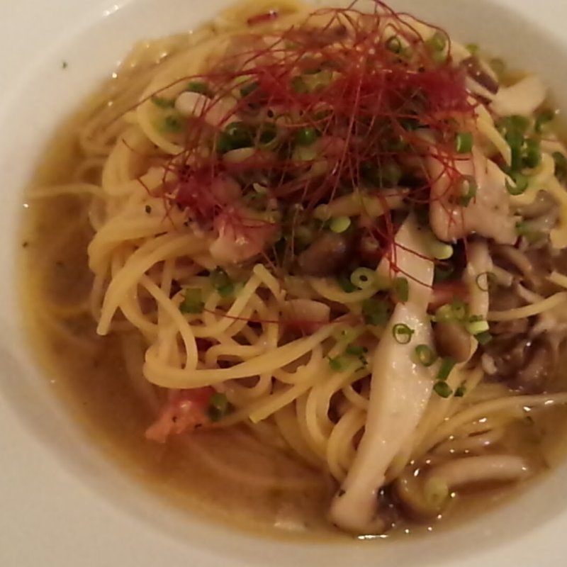 パンチェッタとキノコの和風ペペロンチーノ(ボスケット （Ｂｏｓｃｈｅｔｔｏ）)