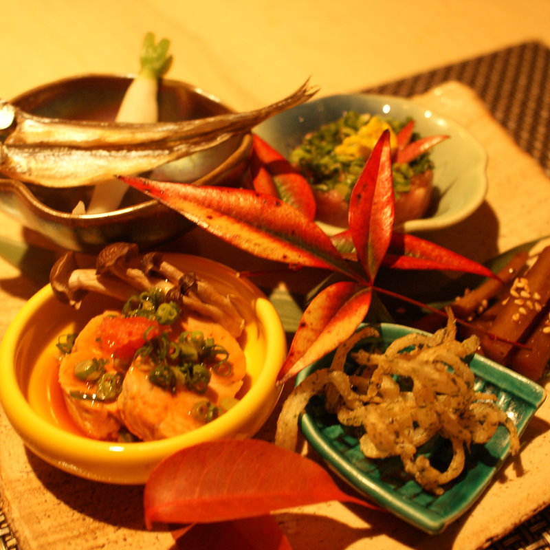 前菜の盛り合わせ(鮨まるばつ （鮨〇×）)