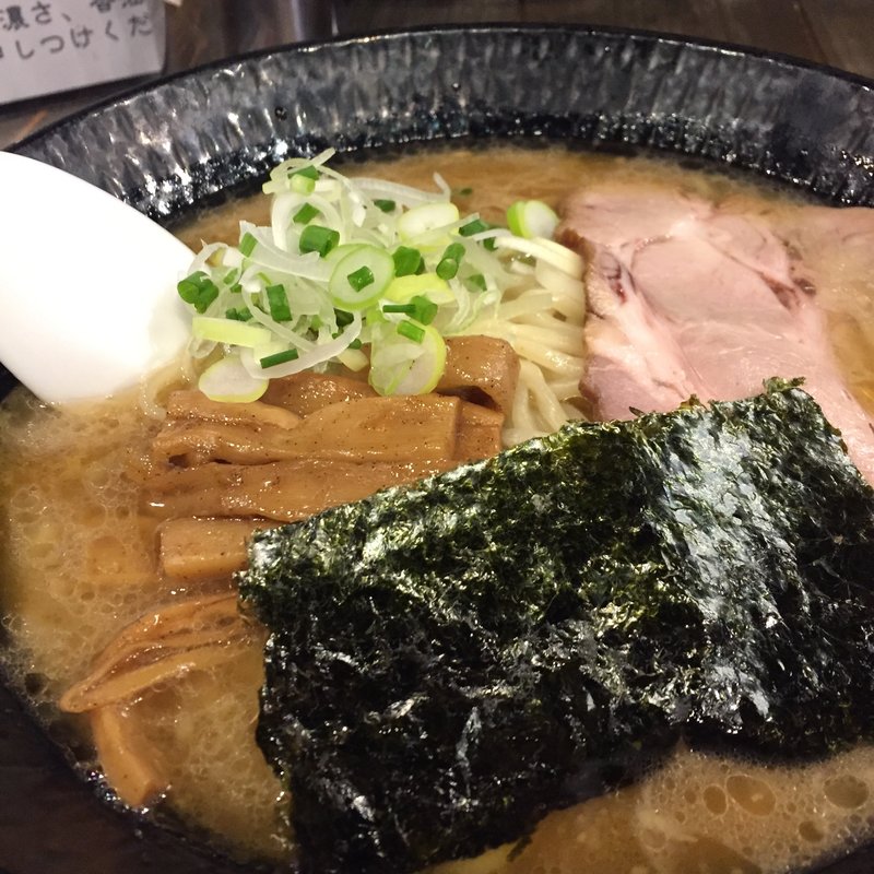 ヨシベーラーメン醤油(ラーメン ヨシベー 西葛西店)