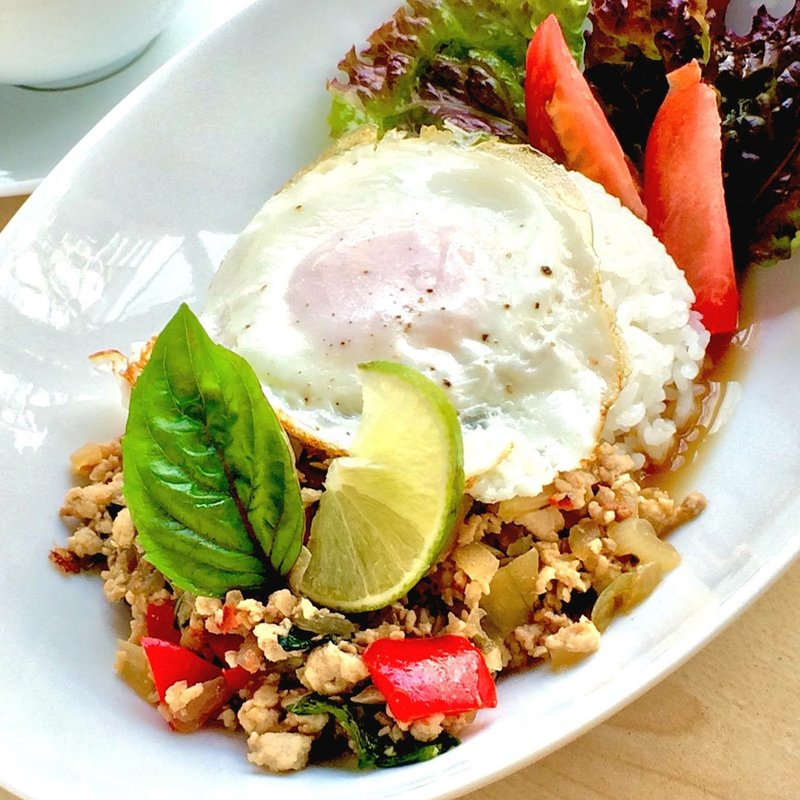 ガパオライスセット(丘の上 C-flat （シー フラット）)