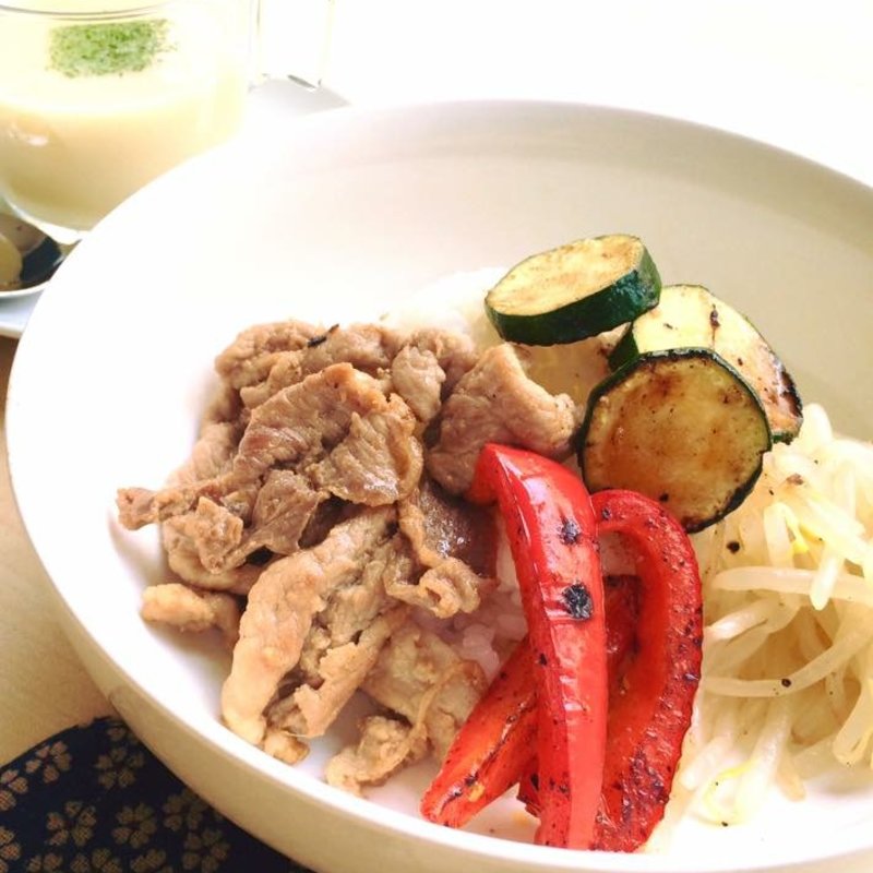 ポーク丼(丘の上 C-flat （シー フラット）)