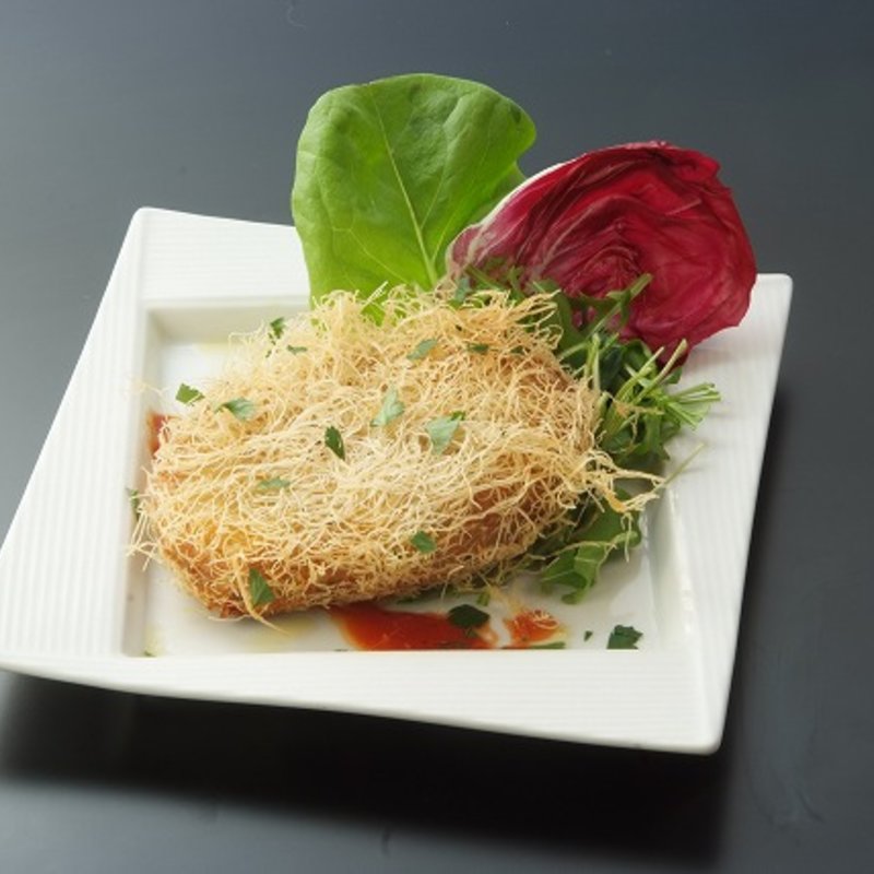 キングのもつコロッケ、ガタイフ包み揚げ( SATSUMA KING 中目黒本店)