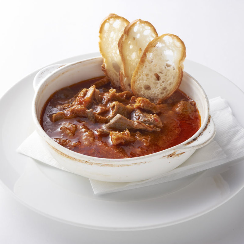 牛もつのトマト煮込み(SATIN DOLL Live Restaurant)