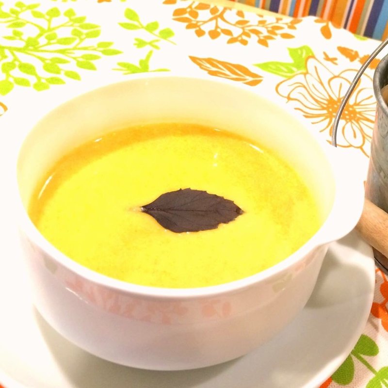 クリーミーキャロットスープ(丘の上 C-flat （シー フラット）)