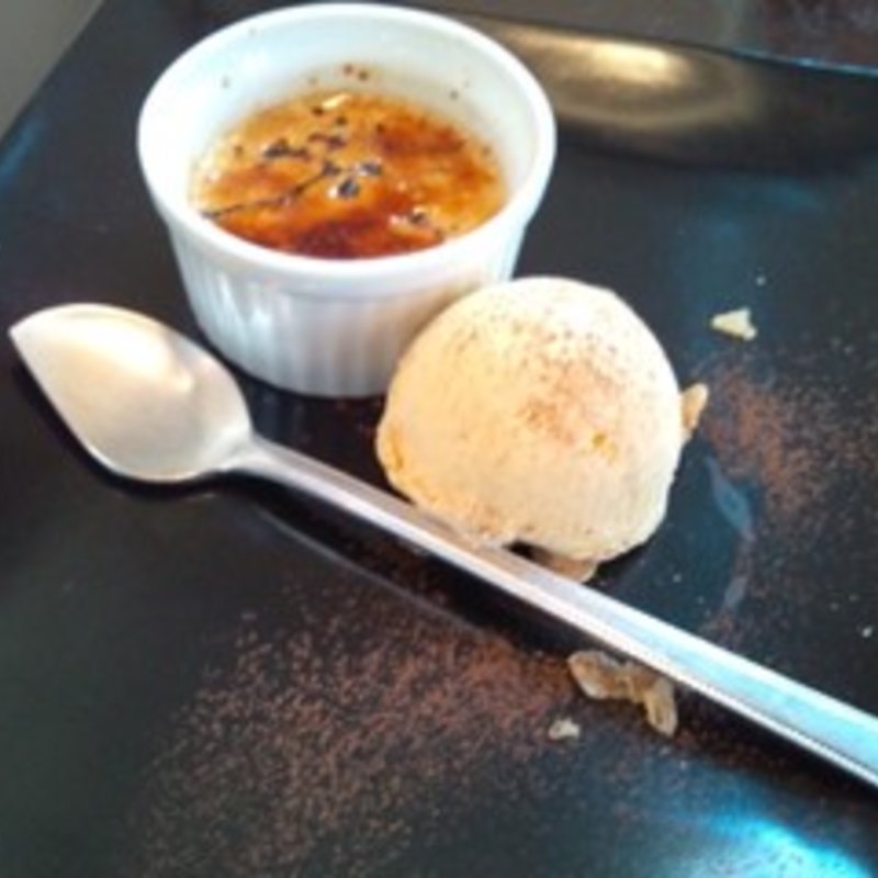 安納芋のクレームブリュレ(野菜ソムリエの店 イタリア料理 鹿鳴館 （ロクメイカン）)