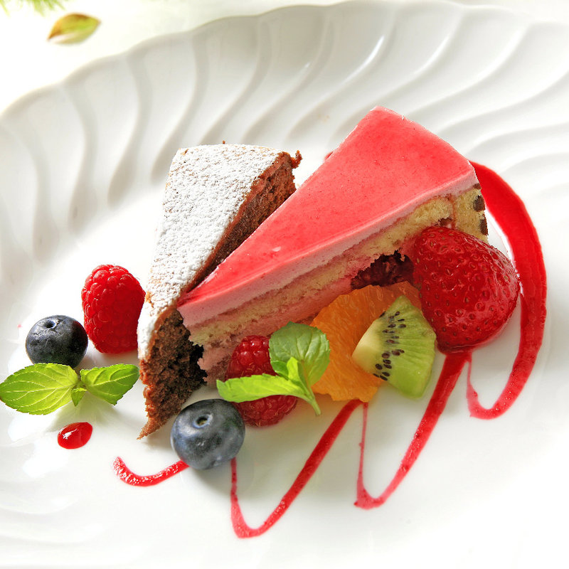 2種のケーキ盛り(サバティーニ・ディ・フィレンツェ 東京店 （SABATINI di Firenze）)