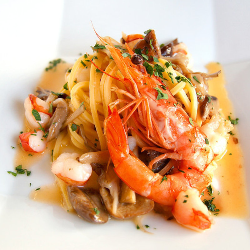 海老とキノコのパスタ(サバティーニ・ディ・フィレンツェ 東京店 （SABATINI di Firenze）)