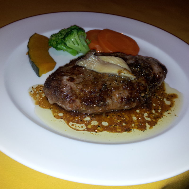 手作りハンバーグステーキ(ぱんぷきん )