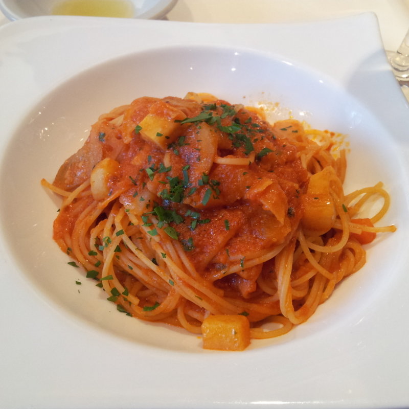 パスタランチ(根菜類のトマトソース　スパゲッティ)(テラマジカ)