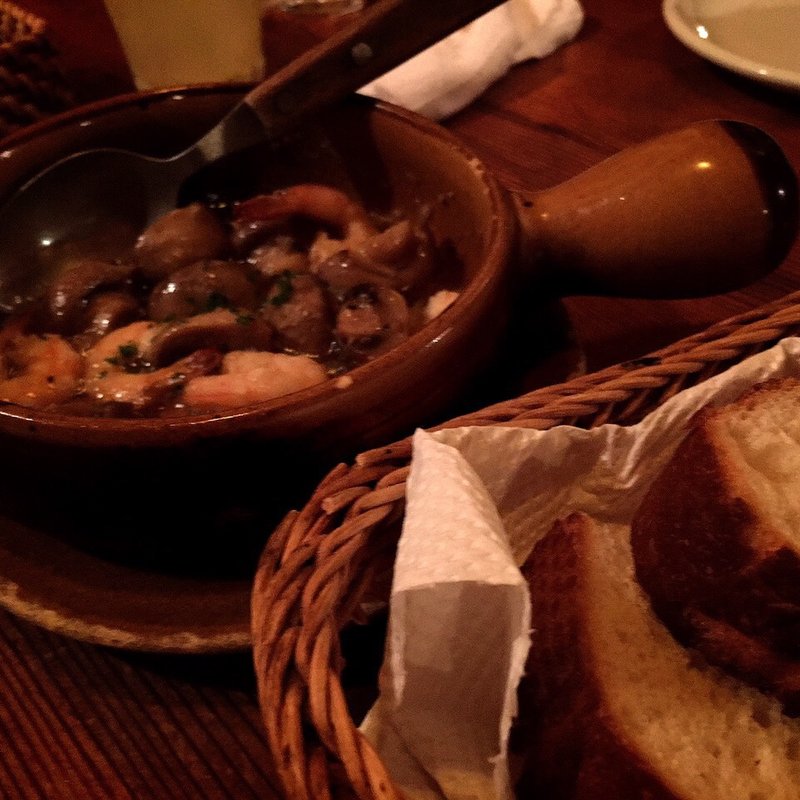 小海老とマッシュルームのピルピル(グラナダ )