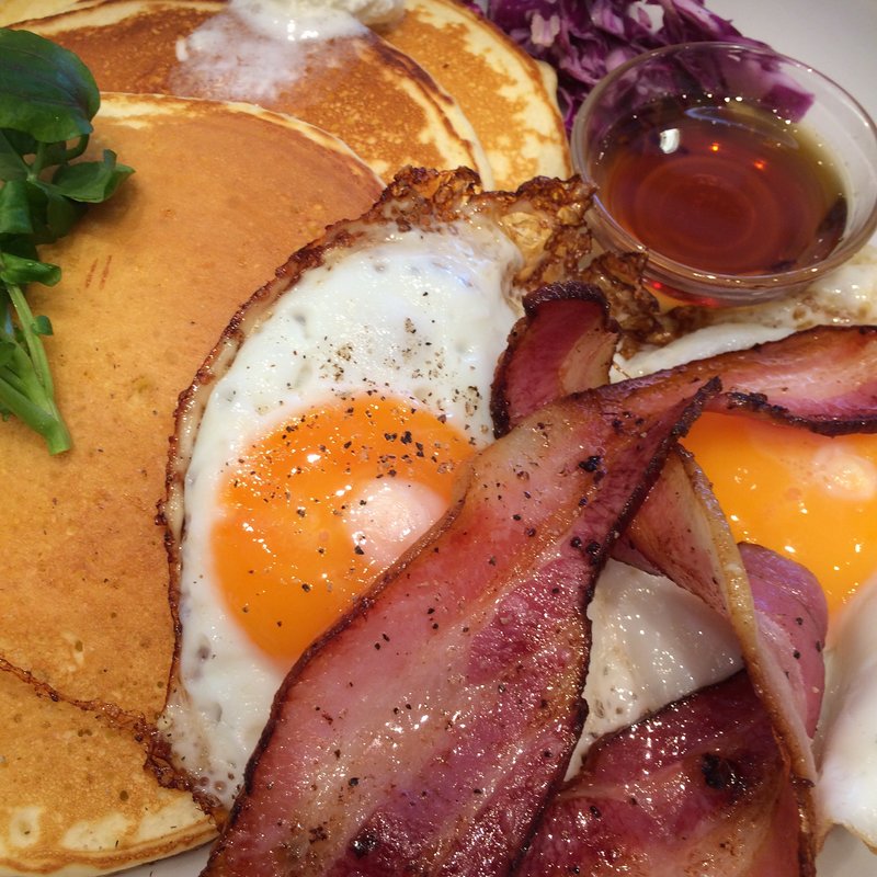 ベーコンエッグパンケーキ(J.S. PANCAKE CAFE テラスモール湘南店)