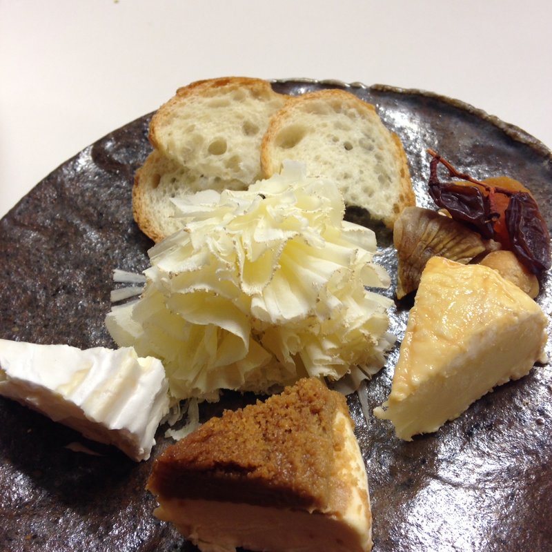 3種のチーズ盛り　バケット共に(サリーヴ （SALIVE）)