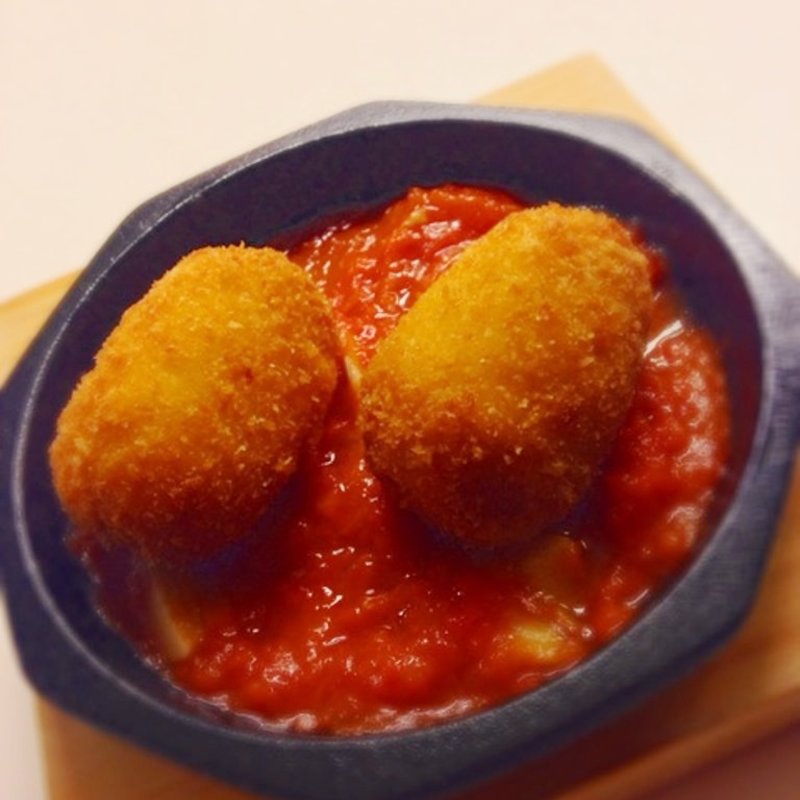 クリームコロッケ　トマトソース(サリーヴ （SALIVE）)