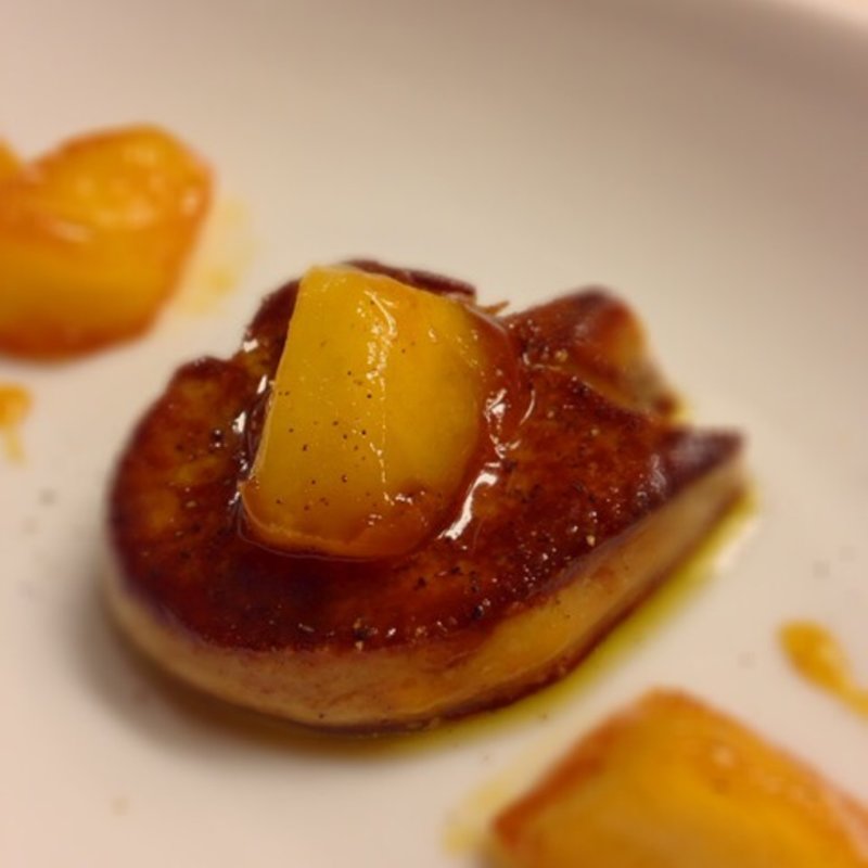 フォアグラとリンゴ煮(サリーヴ （SALIVE）)