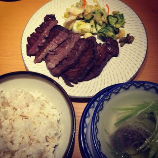 特切り厚焼定食(味の牛たん 喜助 定禅寺店 （きすけ）)