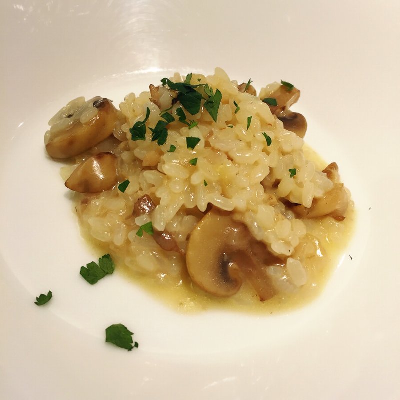 (ローザネーラ （ROSANERA）)