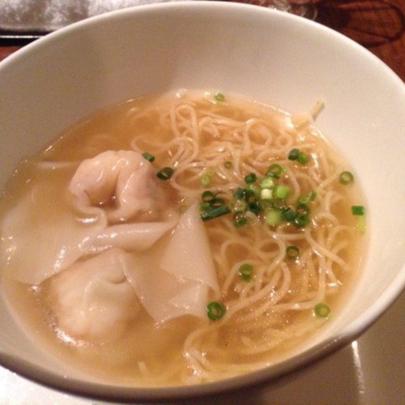 ワンタンメン(花閒 （かかん）)