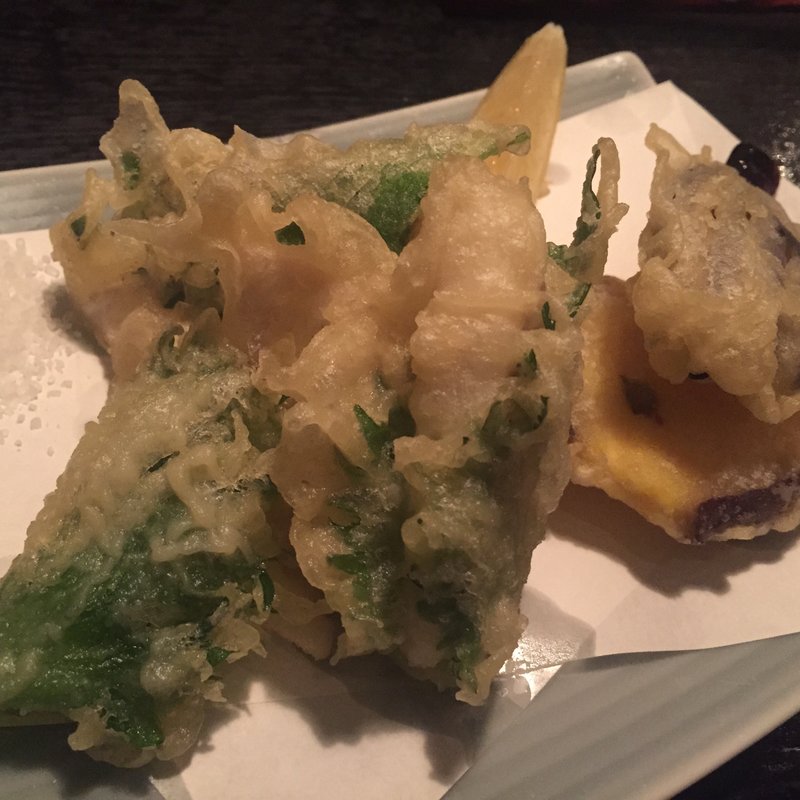 白身魚のシソ巻き揚げ(青山 川上庵)