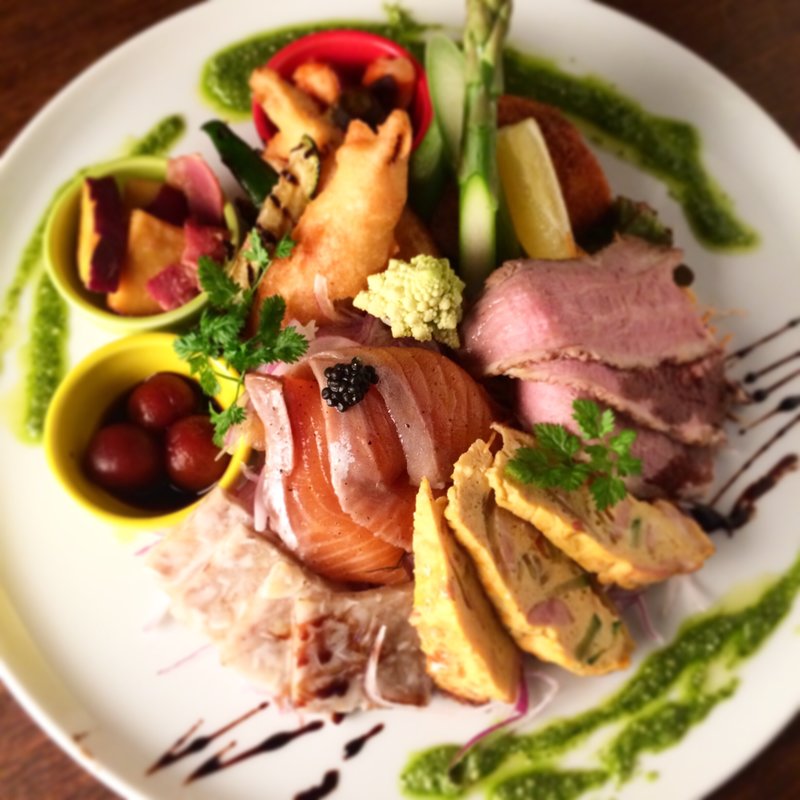 前菜盛り合わせ(PURE＋)