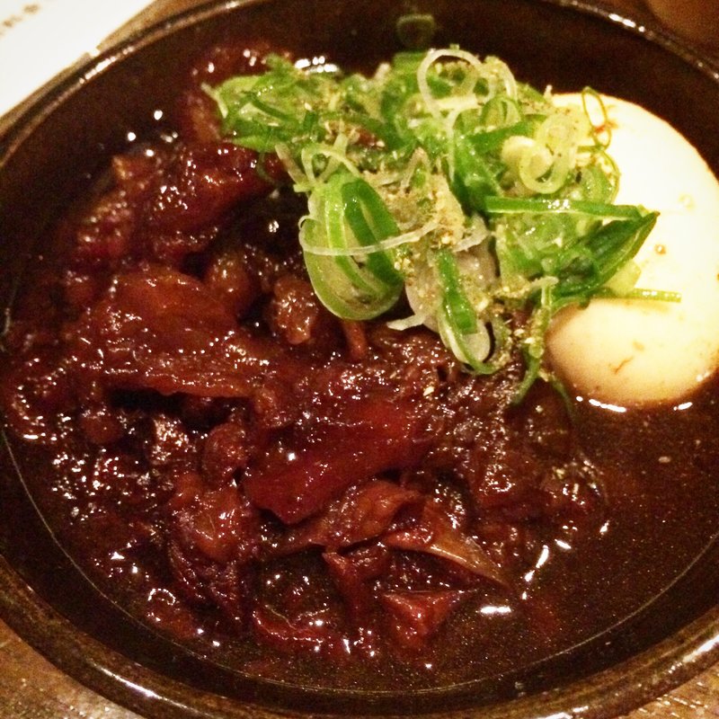 すじ煮込み(りらく)