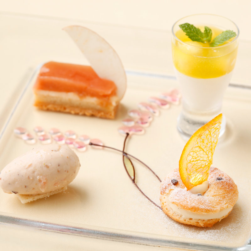 デザートの盛り合わせ(シェ松尾・青山サロン)