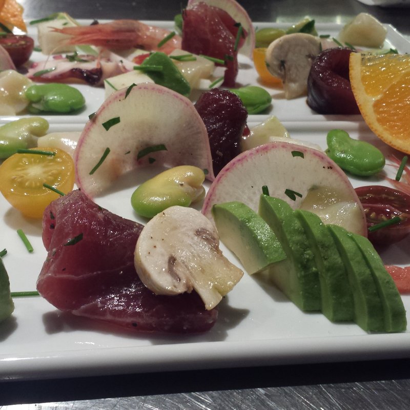 マグロとアボカドの盛り合わせ(イタリアングリル シトリーノ （Citrino）)