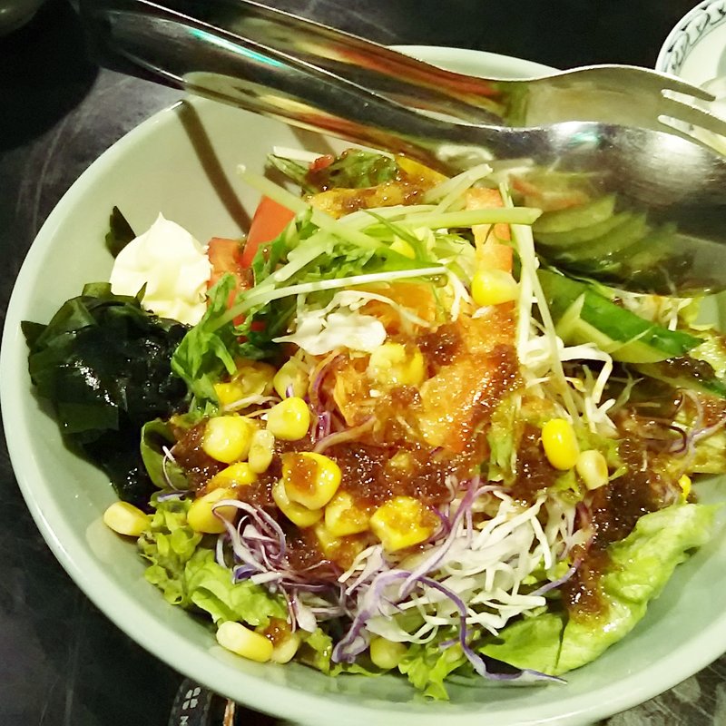 自家製和風ドレッシングのサラダ(いっき)