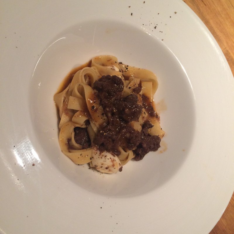 なにわ黒牛雌モモ肉の赤ワイン風味煮込み ボロネーゼ(バッカナール)