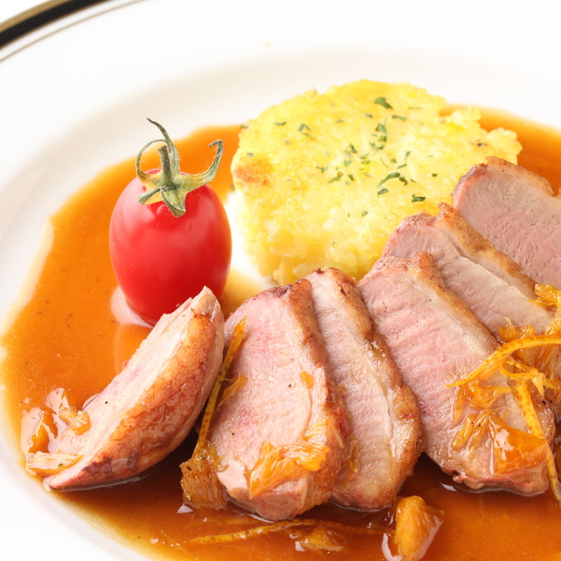 鴨のロースト・フルーツソース(スペイン坂農園)