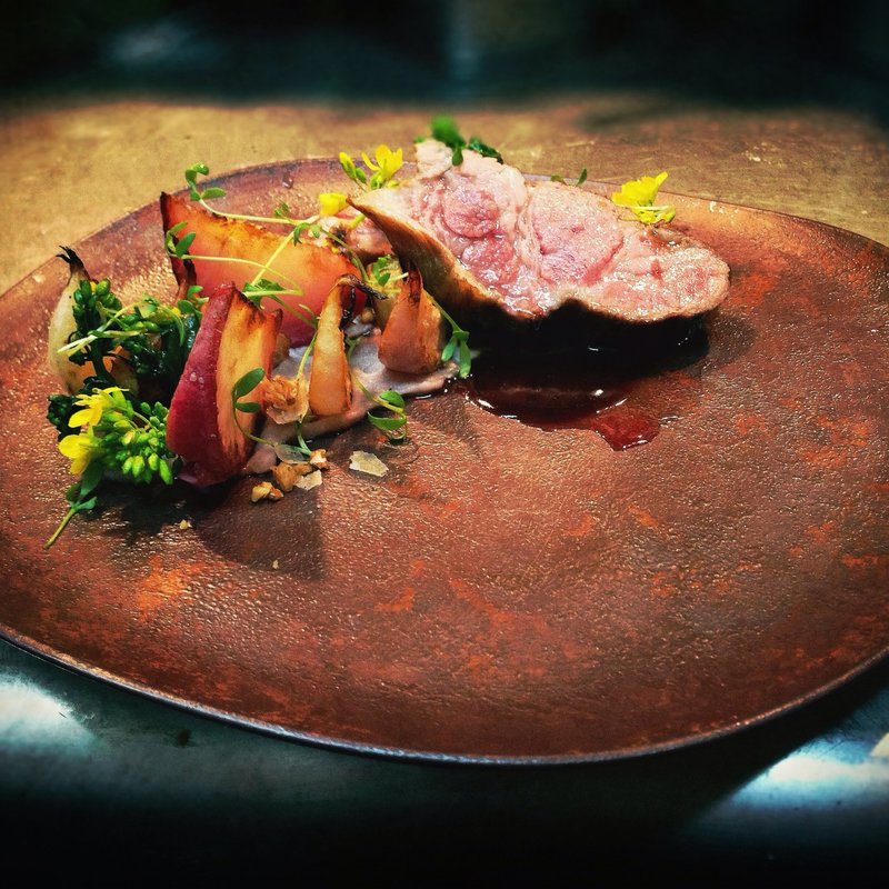 フランス産　バイヨンヌ豚のロースト(レストラン セビアン （restaurant c'est bien）)