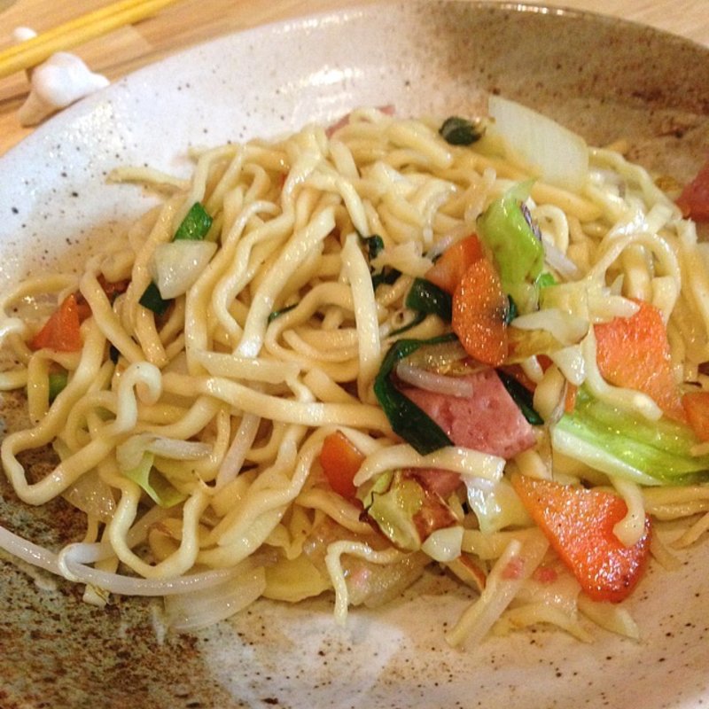 焼きそば（塩）(沖縄ダイニング 美ら彩)