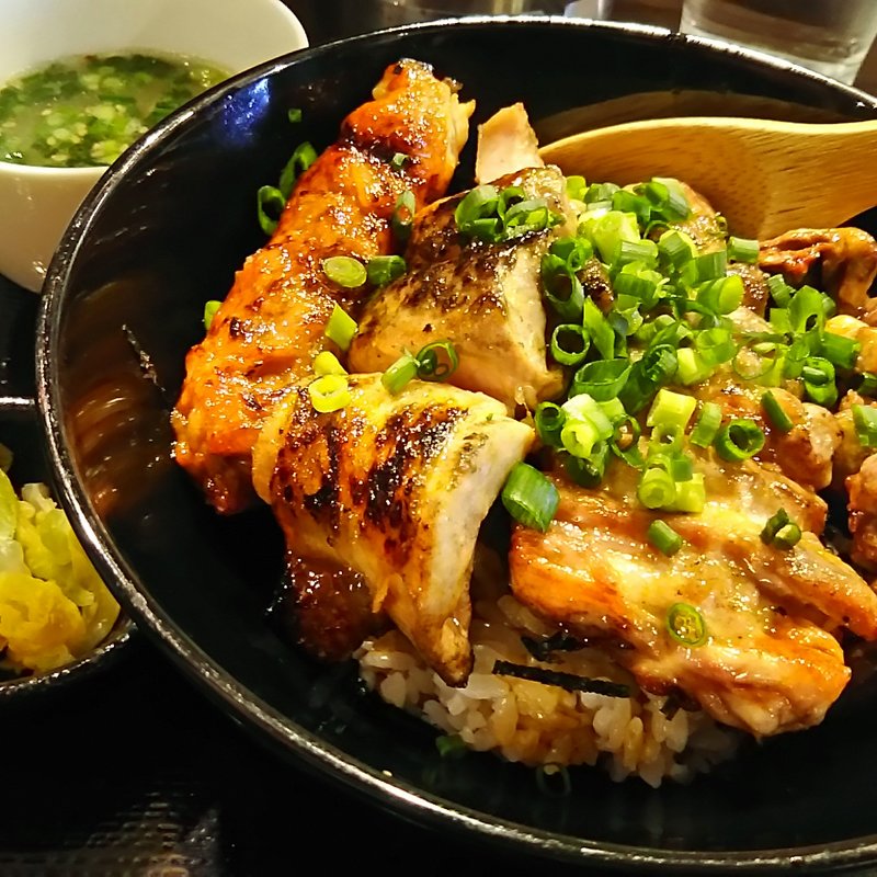 焼き鳥丼(TORIKO)