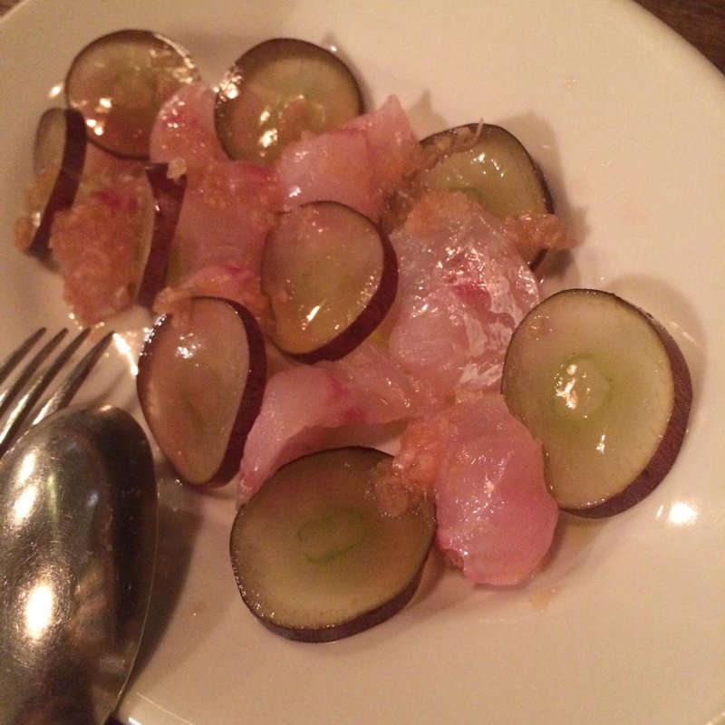 鯛とピオーネの冷菜(ともすけ)