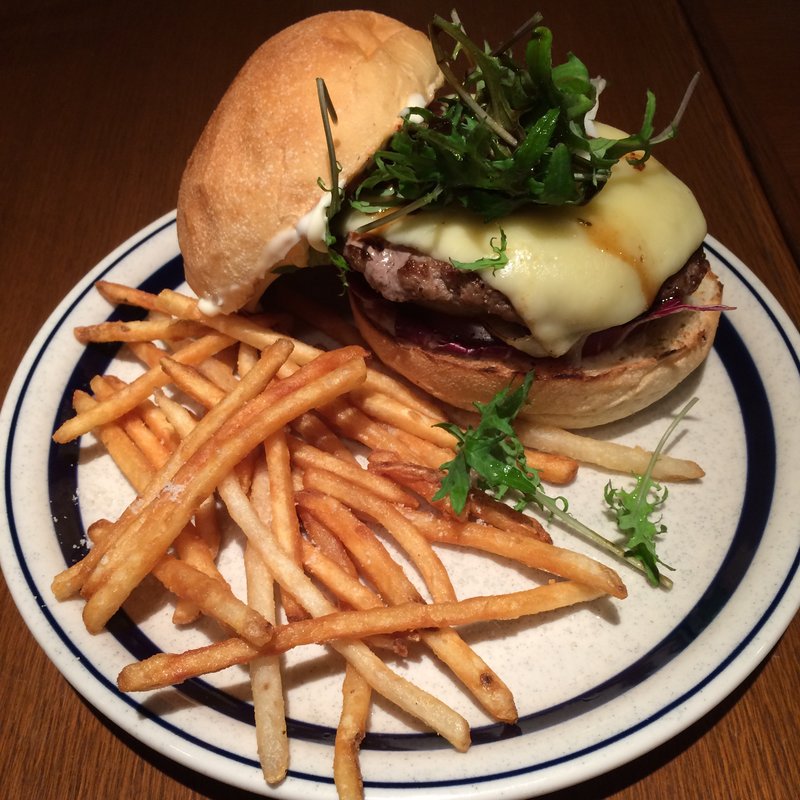エイジングバーガー(J.S. BURGERS CAFE 原宿店)