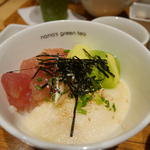 アボカド鮪丼(ナナズ グリーンティー セレオ八王子店 （nana’s green tea）)