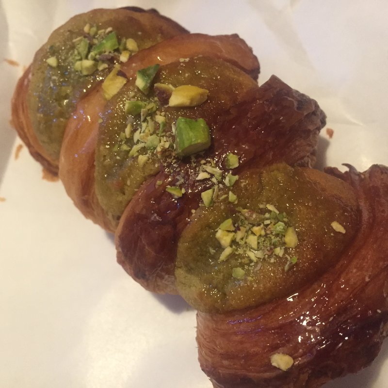 ピスターシュのチョコデニッシュ(breadworks天王洲)