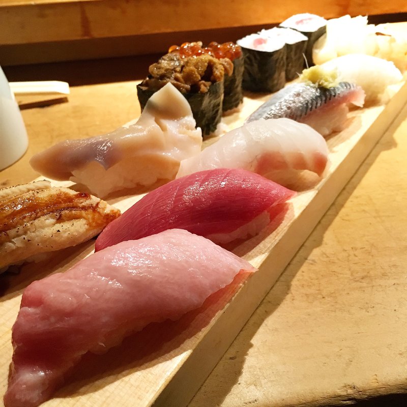 寿司(築地虎杖 別館 （ツキジイタドリ ベッカン）)