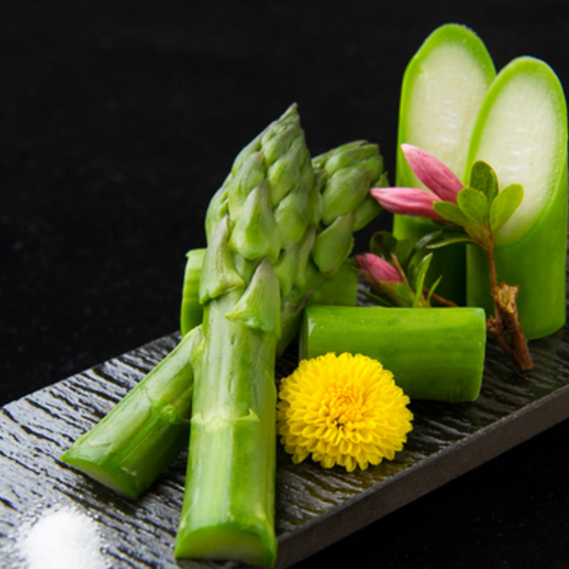 アスパラの蒸し(肉バル SHOUTAIAN 渋谷店)