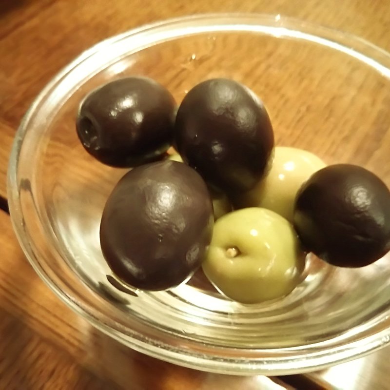 オリーブ盛(バレ　パエージャ （Vale Paella）)