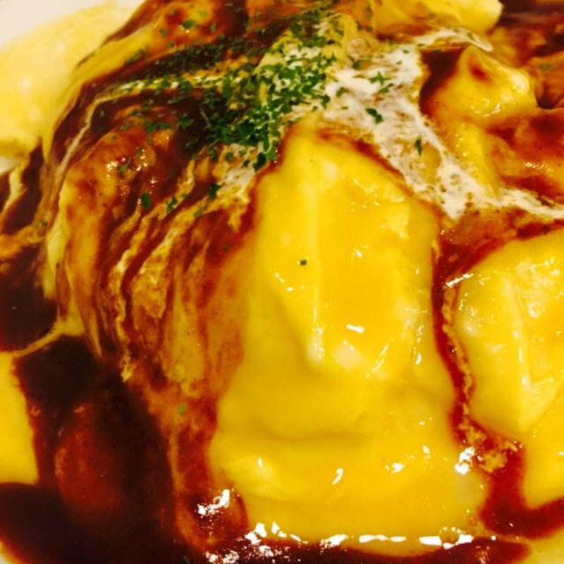 半熟オムライス デミグラスソース(Complice)