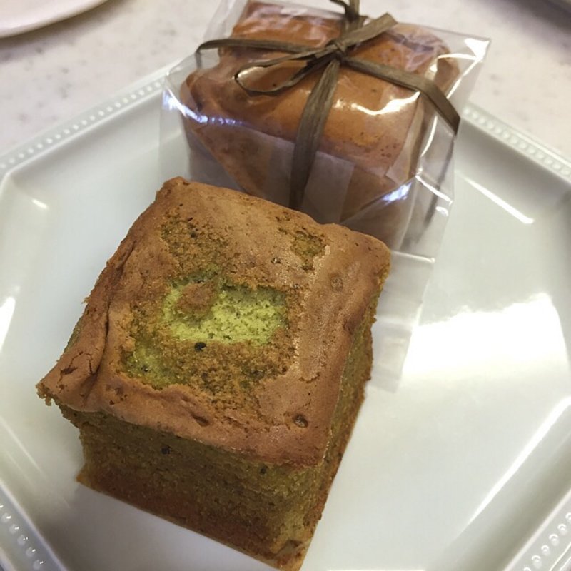 キャレソワ「緑茶」と「紅茶」(BeBe de la Patisserie Yu Sasage)