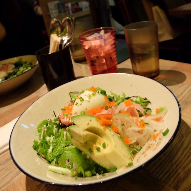 ネギトロ温玉サラダボール(WIRED CAFE ルクア大阪店)