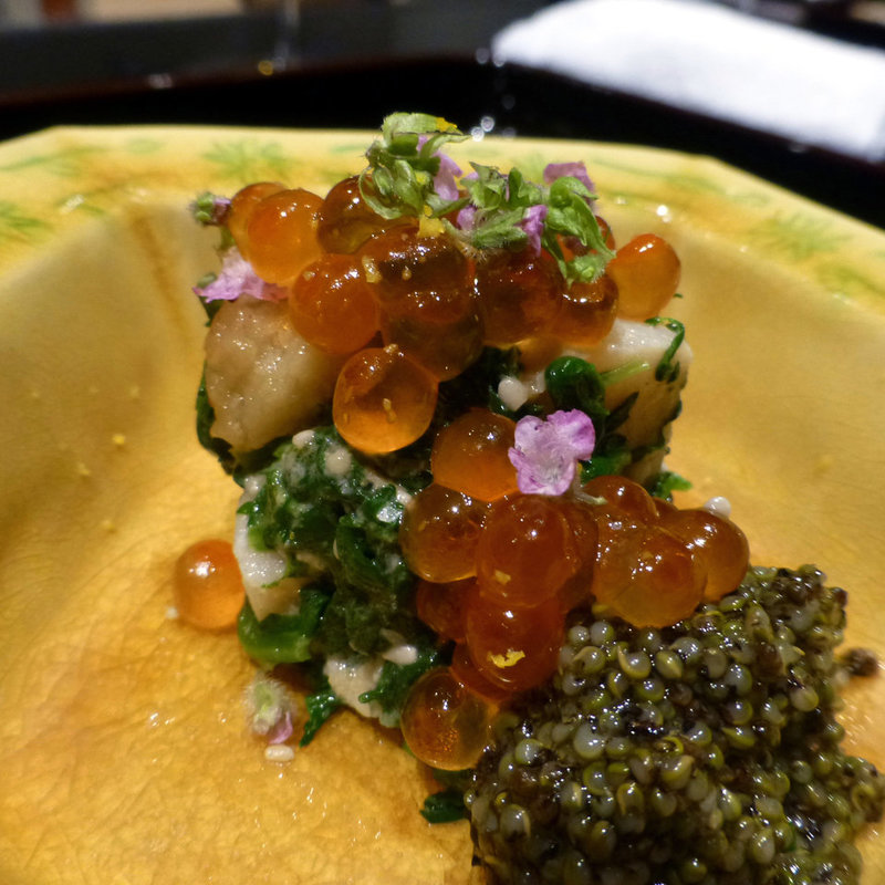 いくら　キャビア　白身(日本料理 晴山)