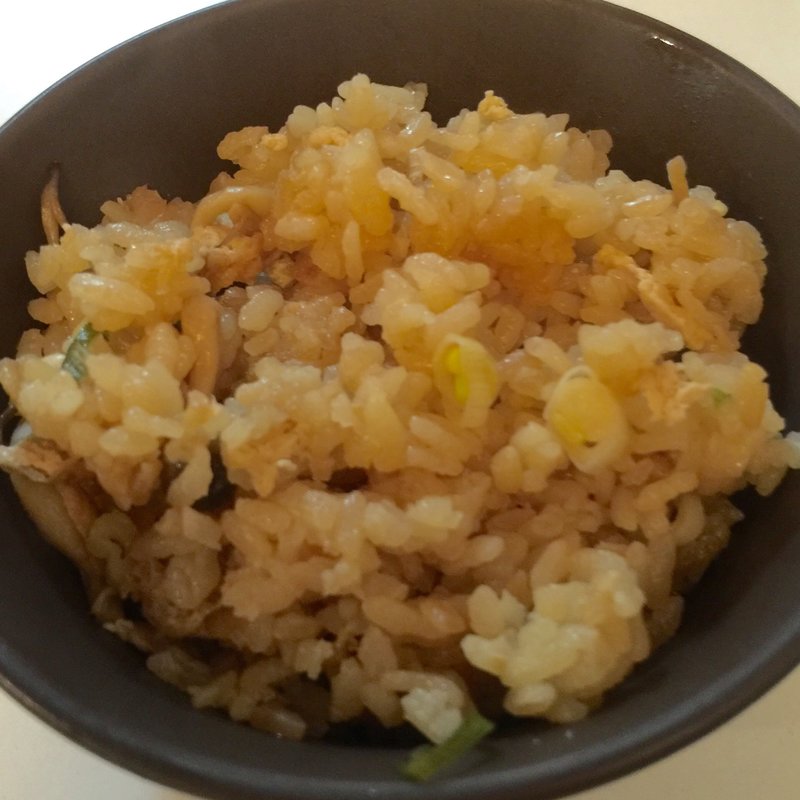 名物蕎麦湯炊かやくご飯(パンとコーヒーとひらりんと )